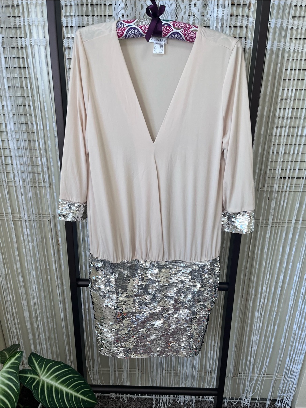 VENUS Cream and Silver Sequin V-Neck Mini Dress